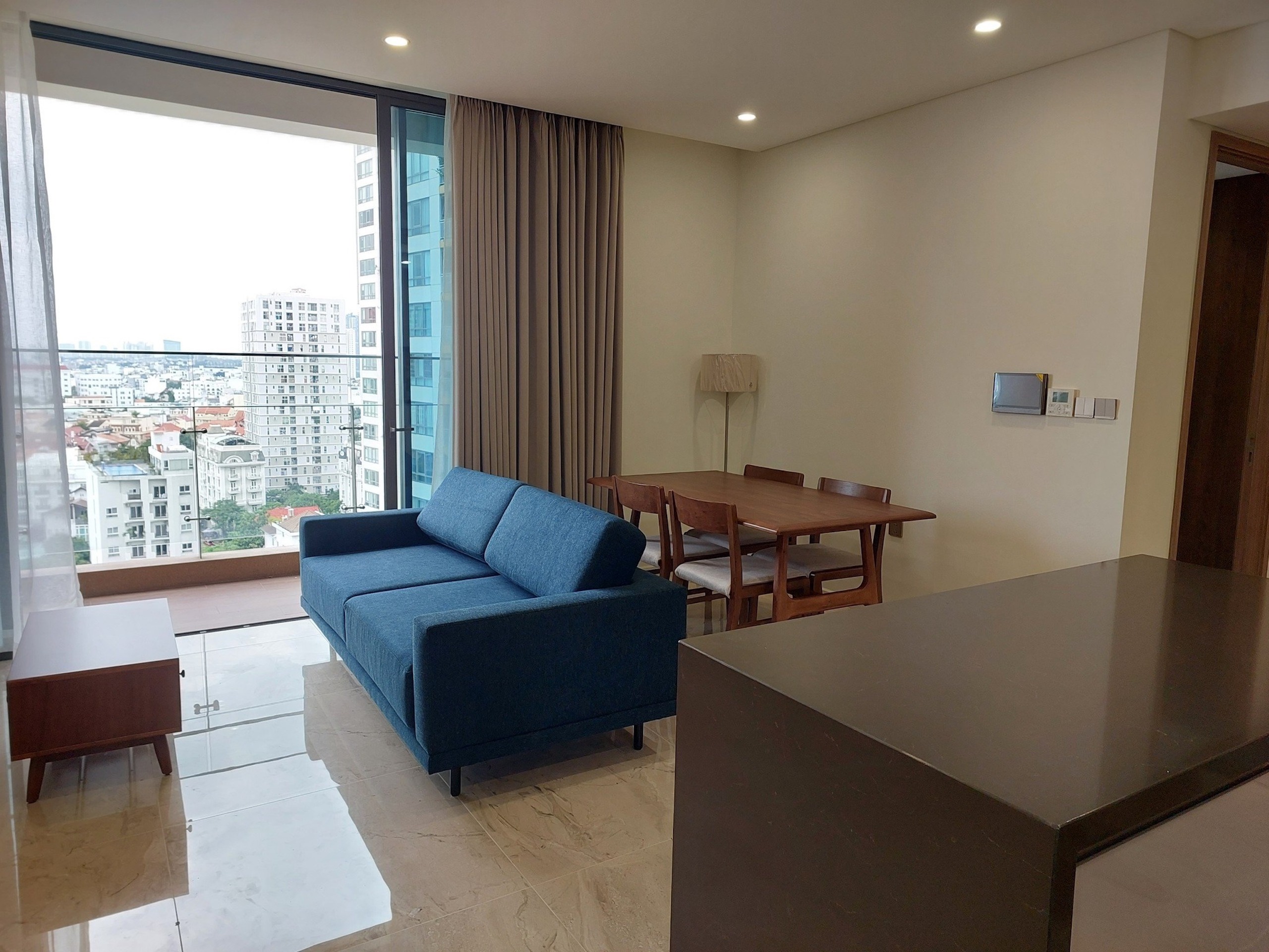 Cho thuê căn hộ 2 phòng ngủ Thảo Điền Green, 84m2, full nội thất, giá thuê 39 triệu