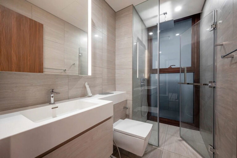 Bán Căn Hộ 2PN Galleria 70m2, Full NT, View Sông & Hồ Bơi - Hình 9