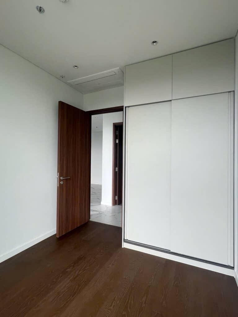 Bán Căn Hộ 2PN Góc The Crest Residence 94m2, View LM81 - Hình 4