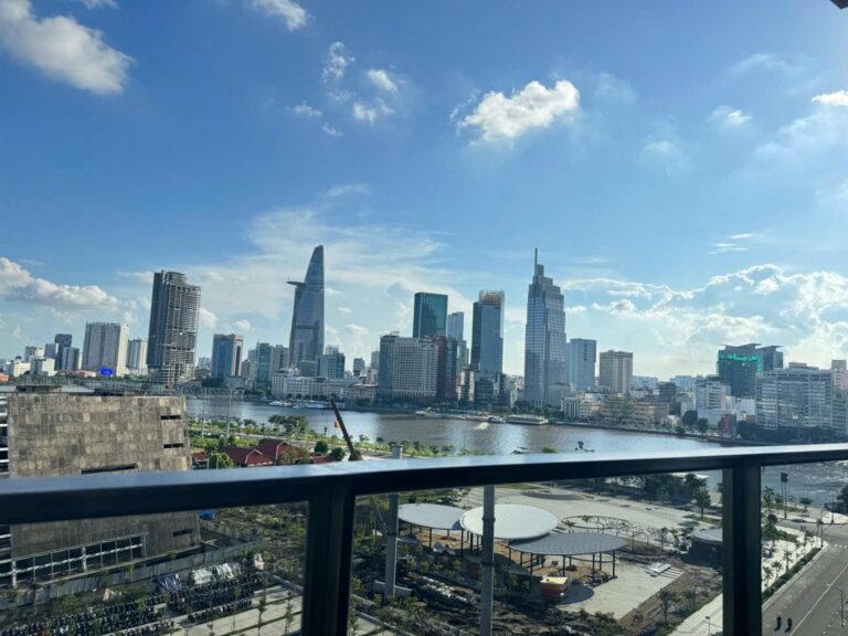 Bán căn hộ 2PN The Opera 70m2 – Full Nt, View sông & Quận 1 - Hình 2