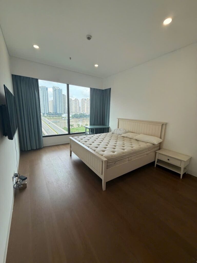 Cho Thuê Căn Hộ The River Thủ Thiêm 3 PN 137m² NTCB - Hình 2